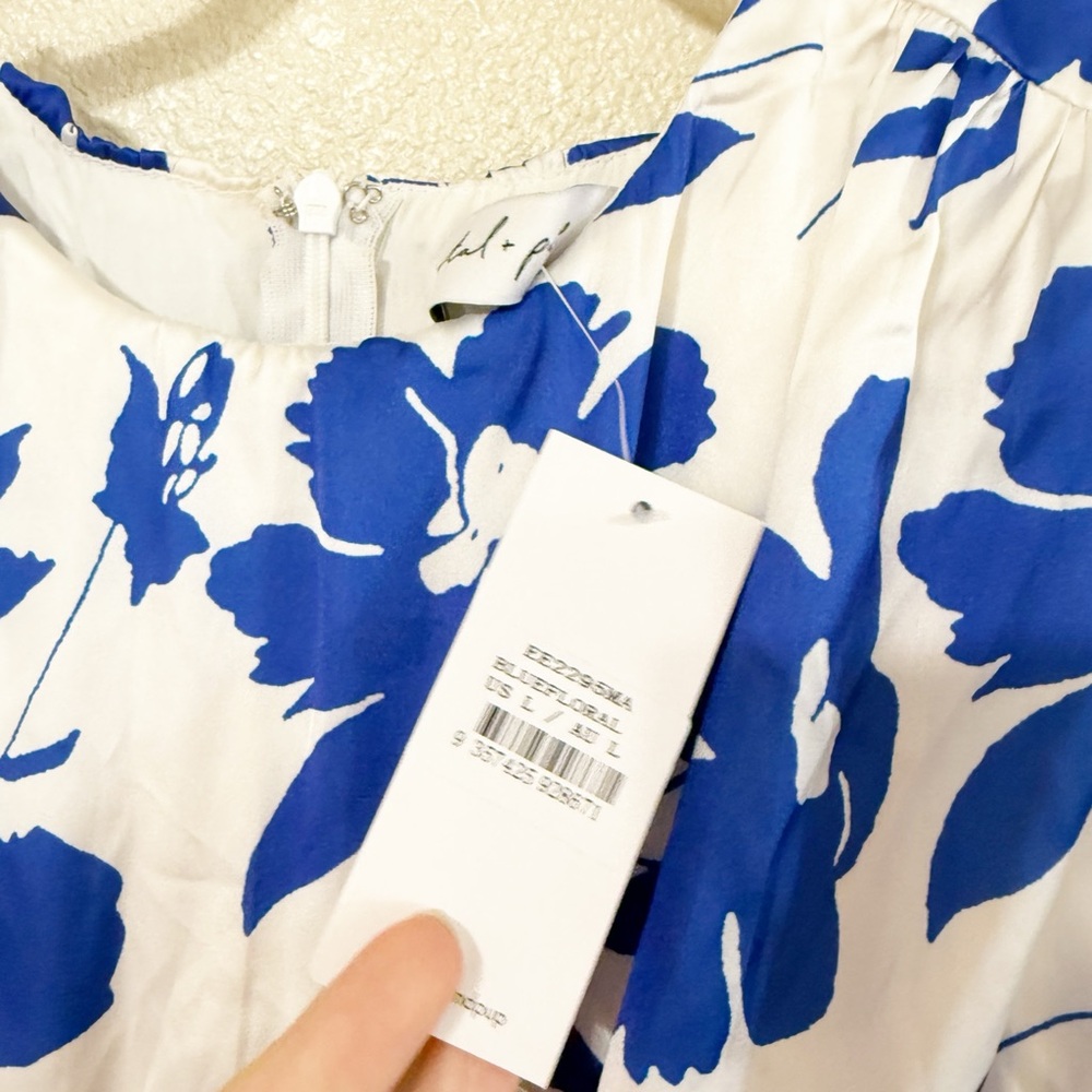 Petal & Pup Aminah Puff Sleeve Dress Blue White Floral Side Cut Out Midi Large - Picture 8 of 10